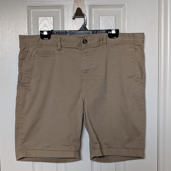 (2 For 15 Send Offer) Khaki Shorts - Picture 1 of 2